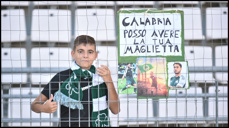 Φίλος του Παναθηναϊκού ζήτησε τη φανέλα του Καλάμπρια στα ιταλικά (pic)