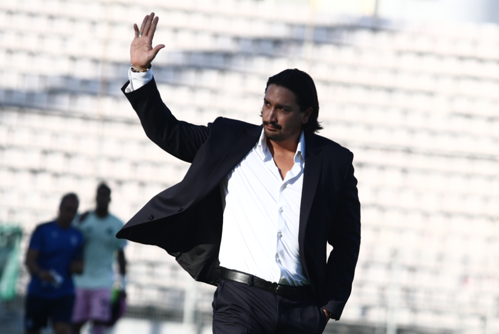 Συγκινητική στιγμή με Λέτο και οπαδούς του Παναθηναϊκού