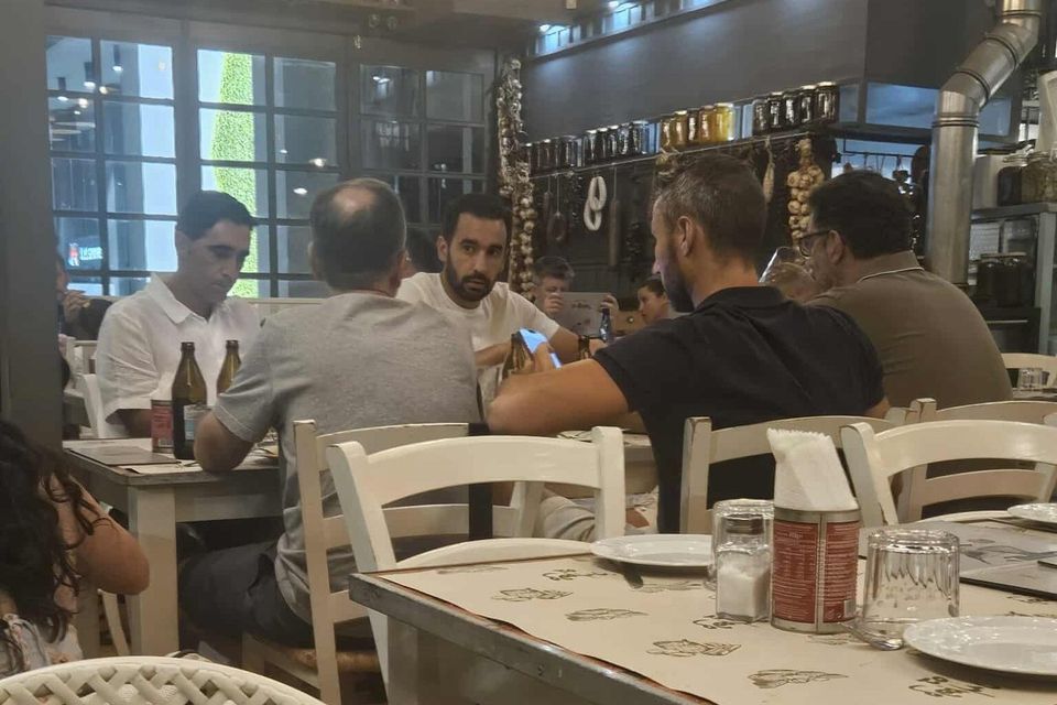 Παναθηναϊκός: Σε εστιατόριο της Γλυφάδας ο Ρουί Βιτόρια (pic)