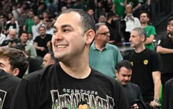 Γιος Αλέξη Κούγια: «Είστε εχθροί του Παναθηναϊκού από τον πρώτο μέχρι τον τελευταίο» (pics)