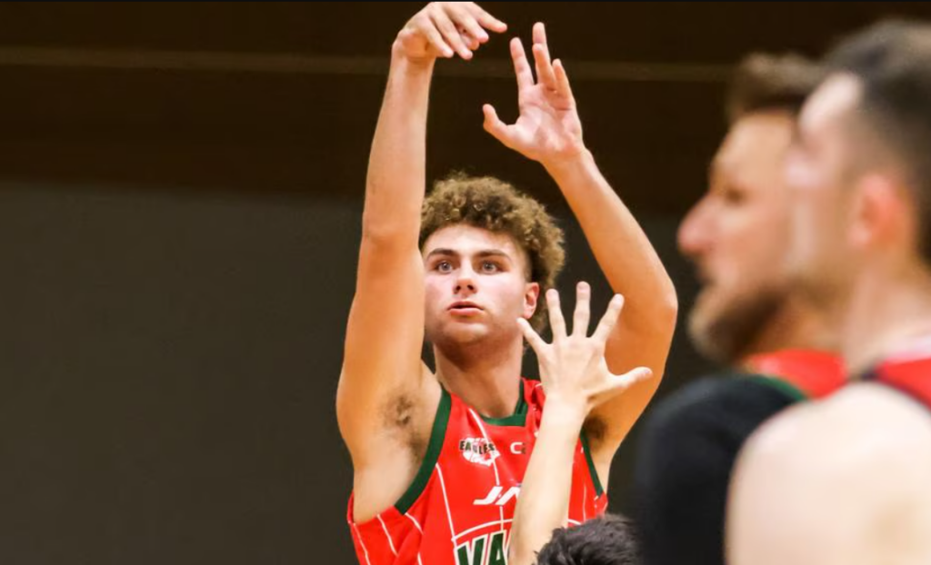 Ερικ Καφρίτσας: «Ο Παναθηναϊκός είναι νούμερο ένα – Θέλω να παίξω στην Ελλάδα»