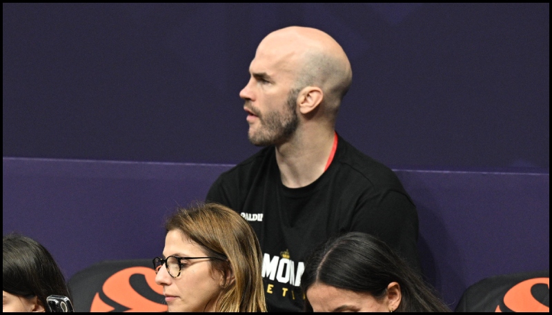 Εξετάζει τον 36χρονο Νικ Καλάθη ο Ολυμπιακός