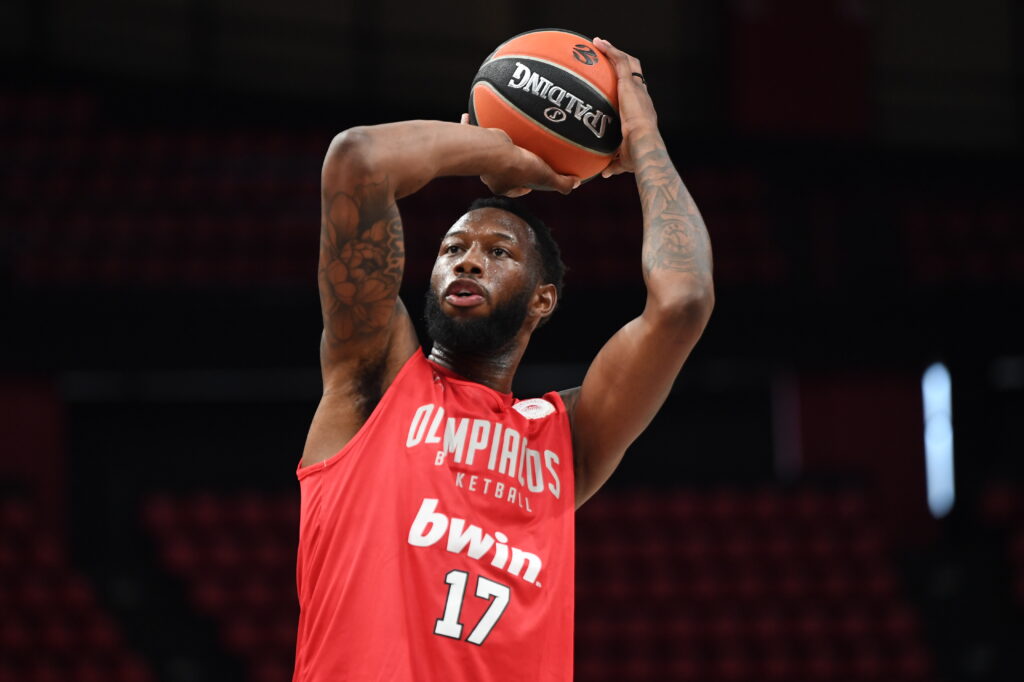 Χολ: «Να φέρουμε το τρόπαιο της Euroleague στο σπίτι μας»