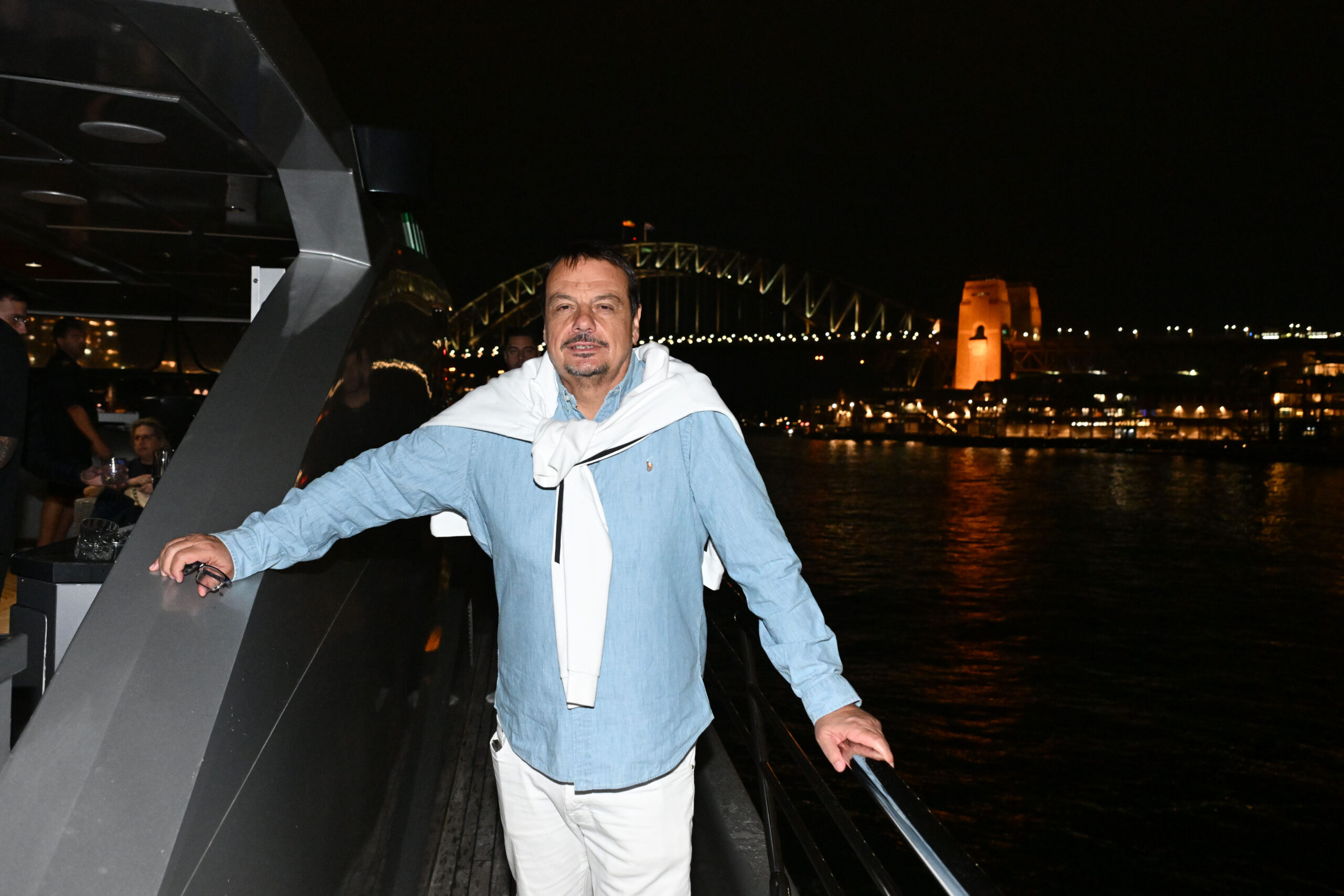 Φωτογραφίες: Παναθηναϊκός και Παρτιζάν δείπνο στον ποταμό Παραμάτα