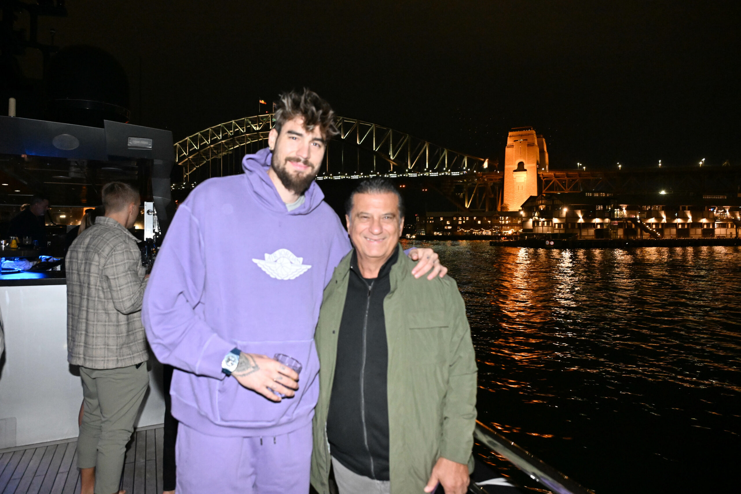 Φωτογραφίες: Παναθηναϊκός και Παρτιζάν δείπνο στον ποταμό Παραμάτα