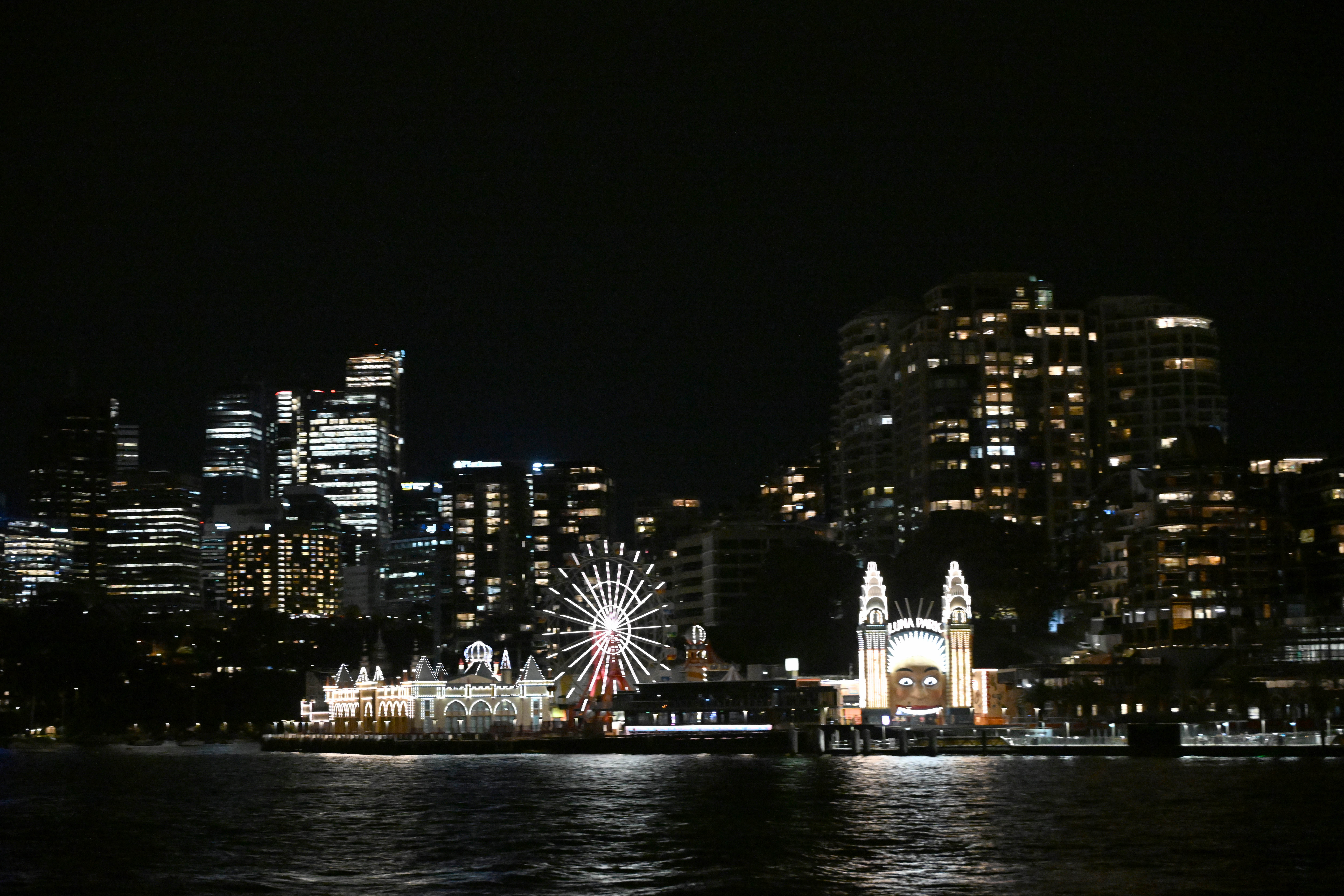 Φωτογραφίες: Παναθηναϊκός και Παρτιζάν δείπνο στον ποταμό Παραμάτα