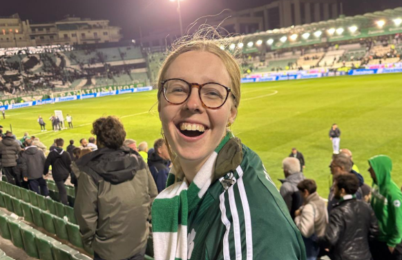 Ταξίδεψε για το Παναθηναϊκός-Ολυμπιακός η πιο φανατική οπαδός του Ιωαννίδη (pics)