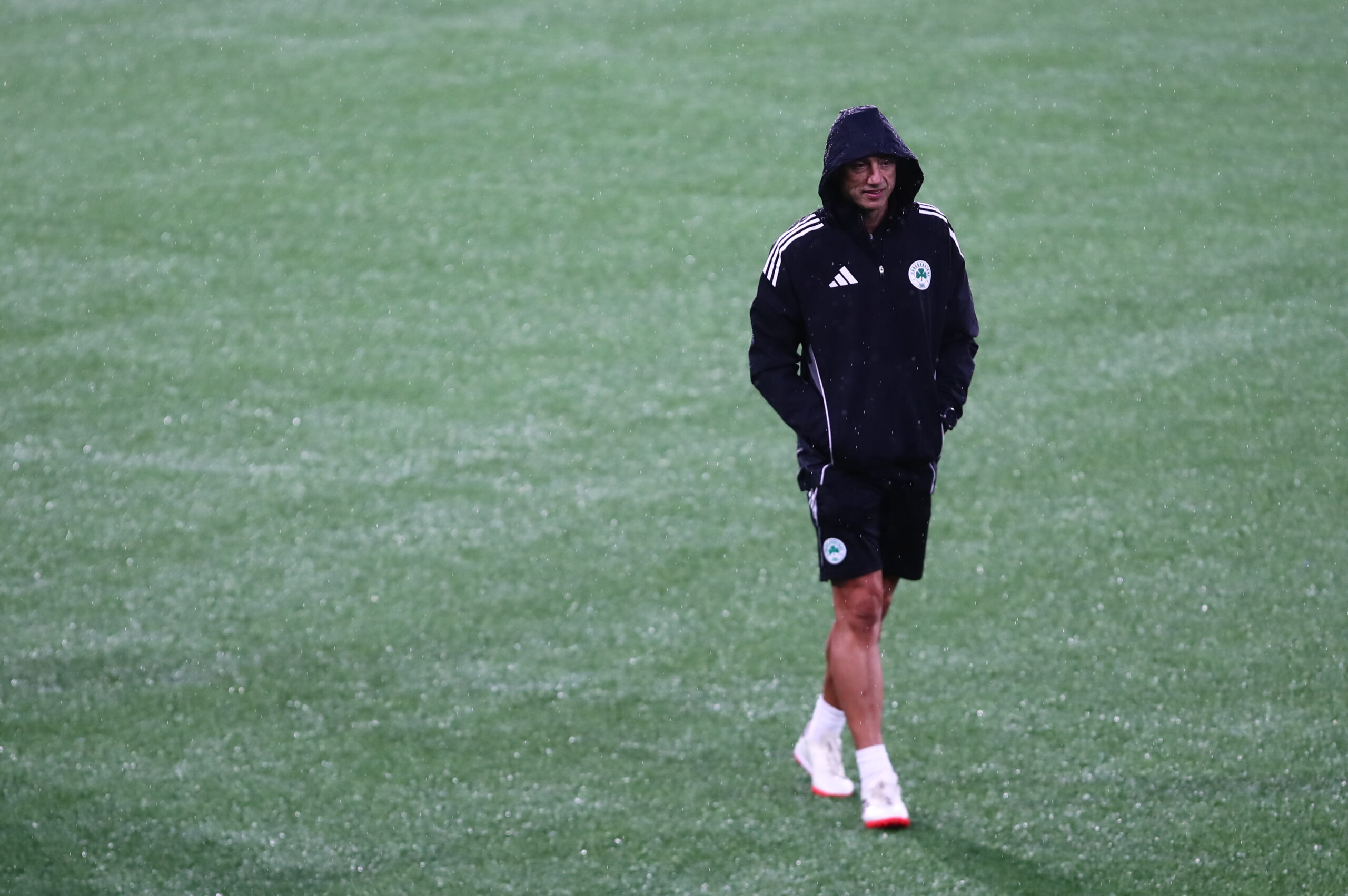 Φωτογραφίες: Υπό καταρρακτώδη βροχή η τελευταία προπόνηση του Παναθηναϊκού (pics)