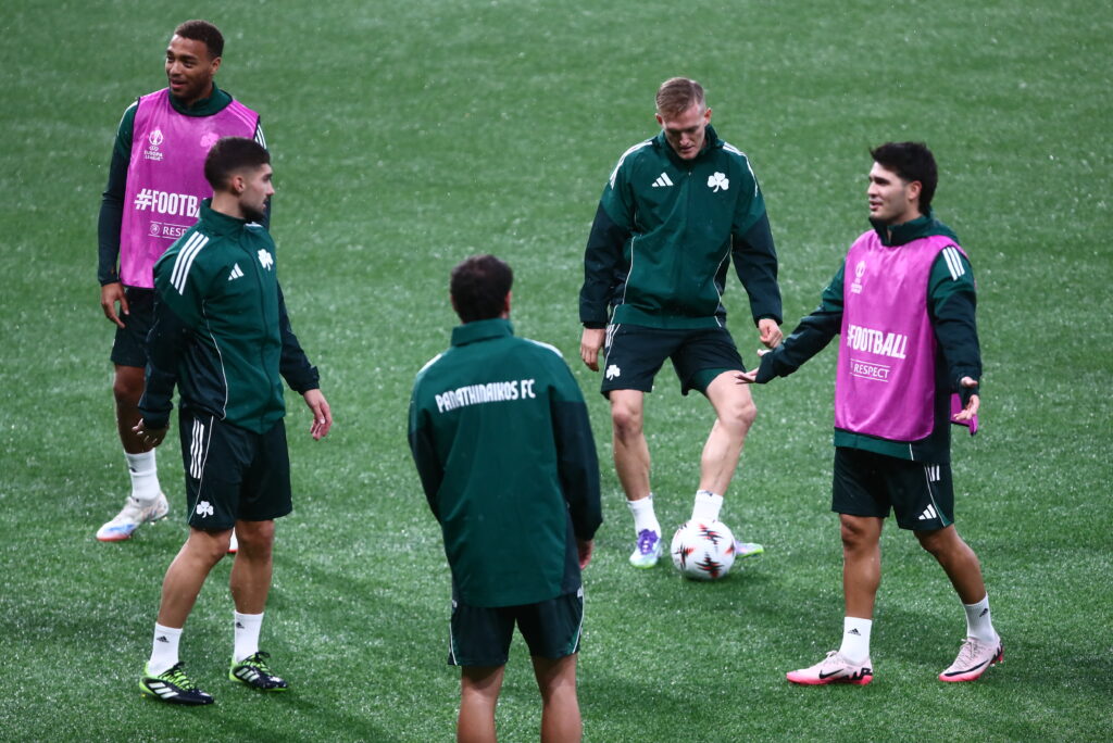 Φωτογραφίες: Υπό καταρρακτώδη βροχή η τελευταία προπόνηση του Παναθηναϊκού (pics)