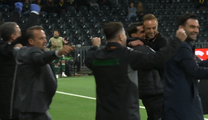 Η... γροθιά του Παπαδημητρίου στο τέταρτο γκολ του Παναθηναϊκού (vid)