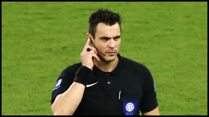 Νέο σκάνδαλο: Ο Κατσικογιάννης έληξε νωρίτερα το «Ολυμπιακός-Λεβαδειακός»!