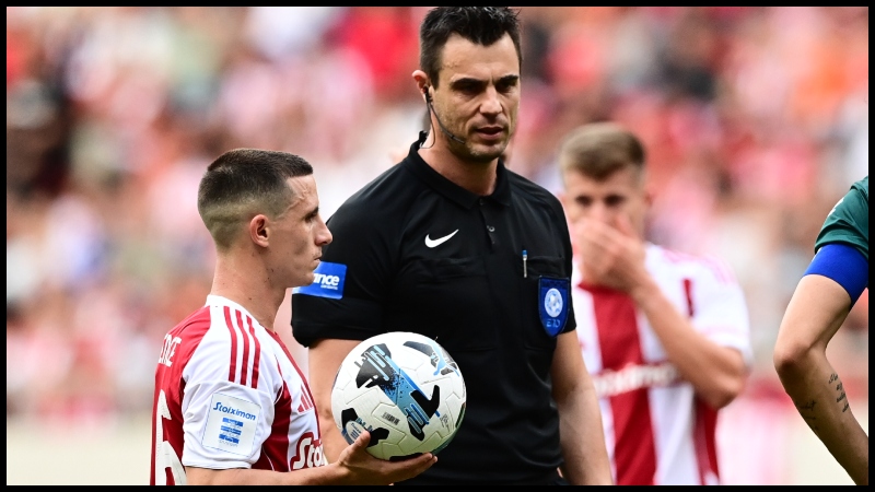 Πρόβλημα με το VAR στο Φάληρο - «Πάγωσε» ο ρυθμός του Λεβαδειακού