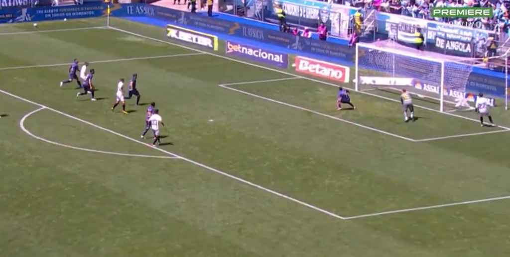 Αϊτόρ: Πρώτα έχασε το άχαστο και μετά έβαλε ένα φανταστικό γκολ (vid)