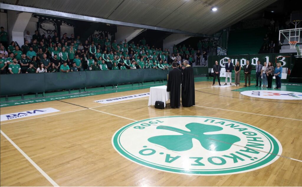 Παναθηναϊκός: Συνέντευξη Τύπου και... Αγιασμός (vid)