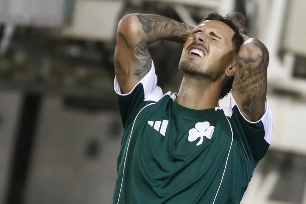 Η απογοήτευση ζωγραφισμένη: Η αντίδραση των παικτών του Παναθηναϊκού μετά την ισοπαλία