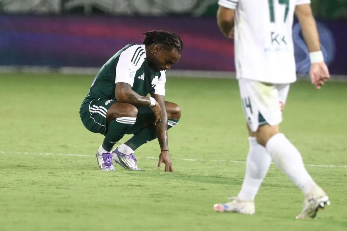 Η απογοήτευση ζωγραφισμένη: Η αντίδραση των παικτών του Παναθηναϊκού μετά την ισοπαλία