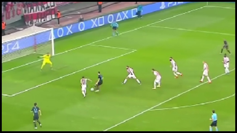 Τα «όργια» του Ζιρού: Η Άρσεναλ θυμήθηκε την «τριάρα» στο Καραϊσκάκης (vid)