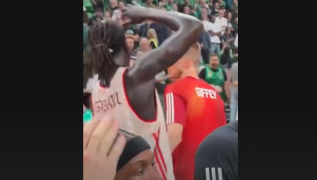 Βίντεο: ΕΠΙΚΟΣ Γκάμπριελ, πήγε να κάνει «ζντο» με τους παίκτες του Παναθηναϊκού!