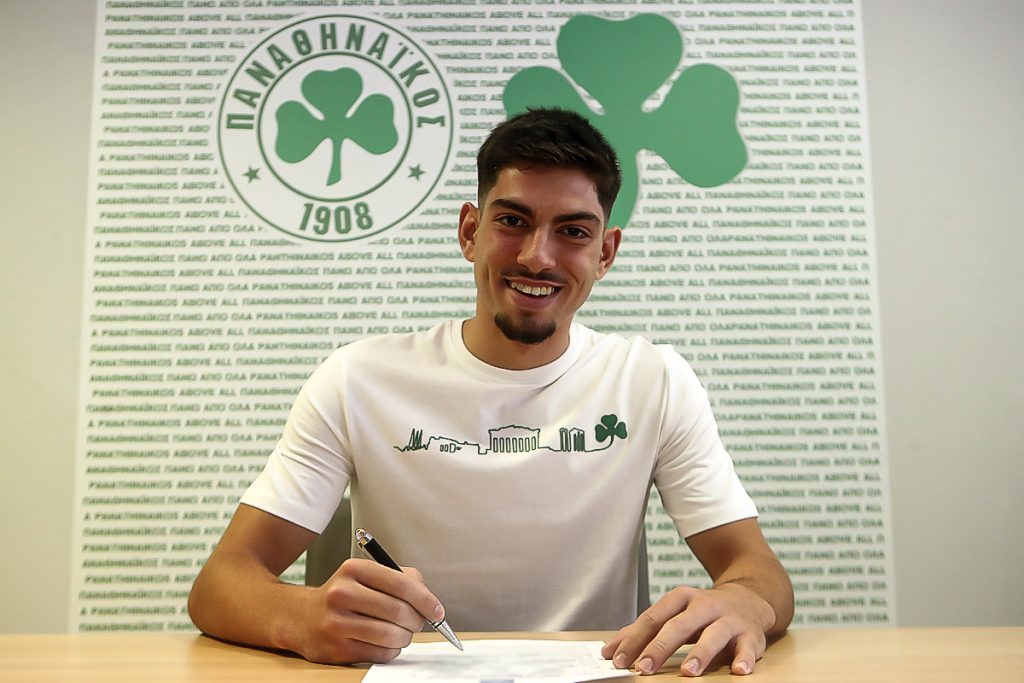 Σενάριο έκπληξη: Ο 18χρονος φορ που θα μπορούσε να δηλωθεί στη λίστα της UEFA!