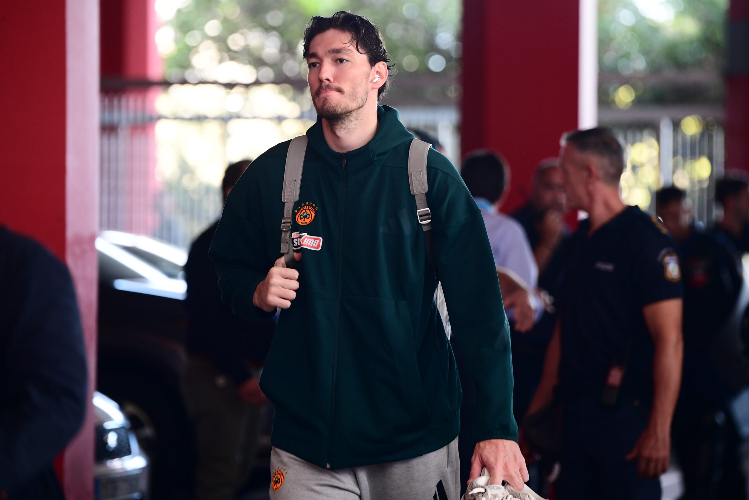 Φωτογραφίες από την άφιξη του Παναθηναϊκού Aktor στο ΣΕΦ (pics)