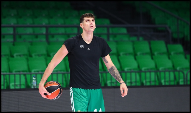 Μήτογλου: «Δεν έχουν περιθώρια να σκεφτούμε την ήττα από τον Ολυμπιακό»