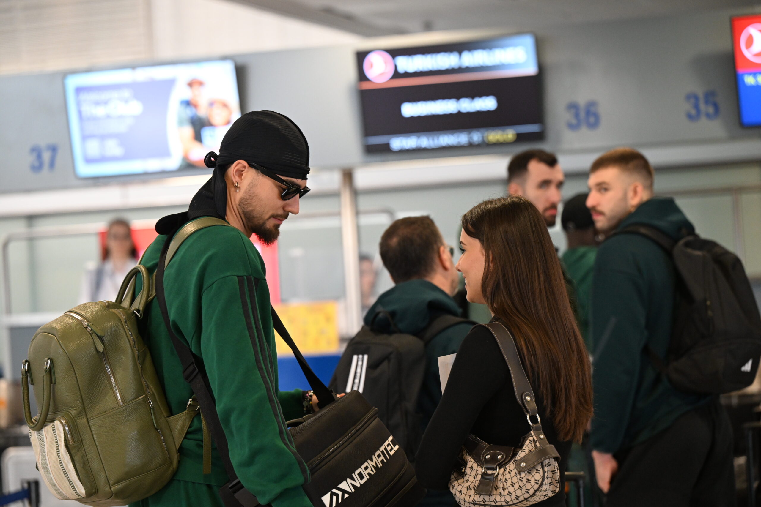 Φωτογραφίες από την αναχώρηση για Πόλη, πόλος έλξης ο Χουάντσο! (pics)