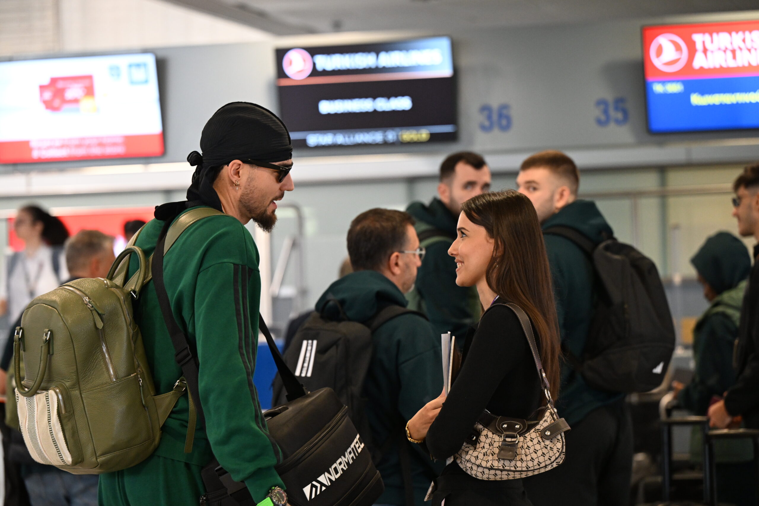 Φωτογραφίες από την αναχώρηση για Πόλη, πόλος έλξης ο Χουάντσο! (pics)