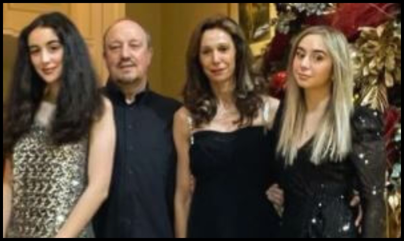 Ο πατέρας Ράφα Μπενίτεθ, οι δύο κόρες, τα τρία σκυλιά και ο... Ντράζεν Πέτροβιτς (pic)