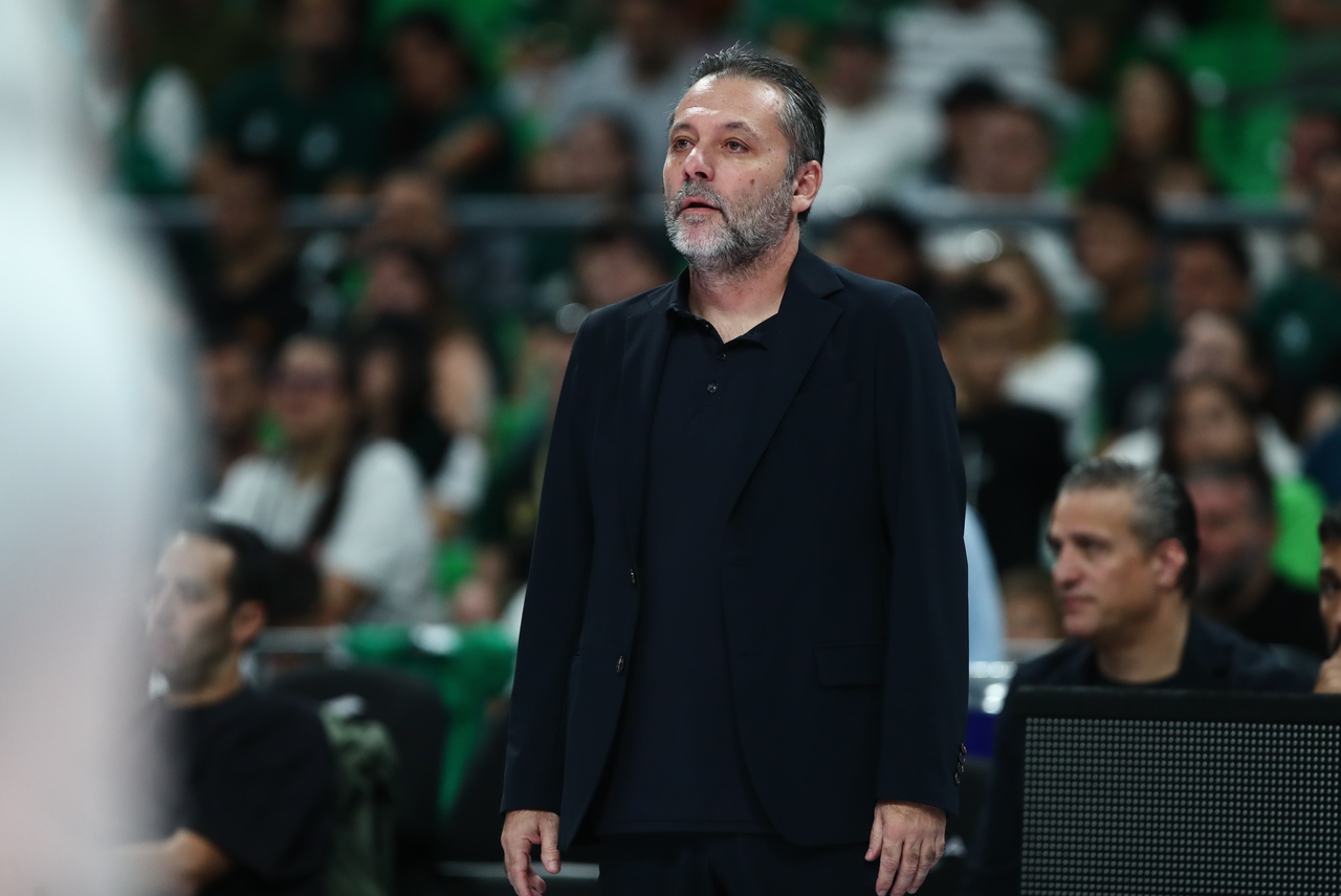 Σερέλης: «Είχαμε κάποιες δικαιολογίες, αλλά...» - Οι δηλώσεις μετά την ήττα