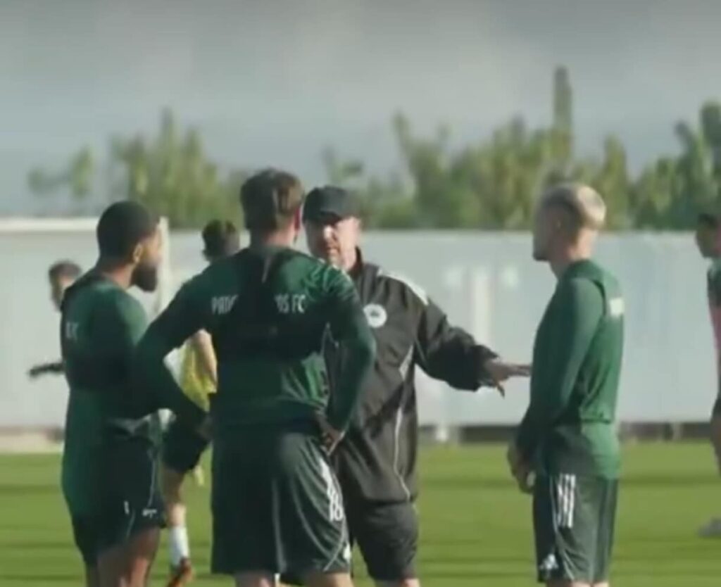 Βίντεο: Η πρώτη προπόνηση Μπενίτεθ και η συνομιλία με Βιλένα-Μαξ