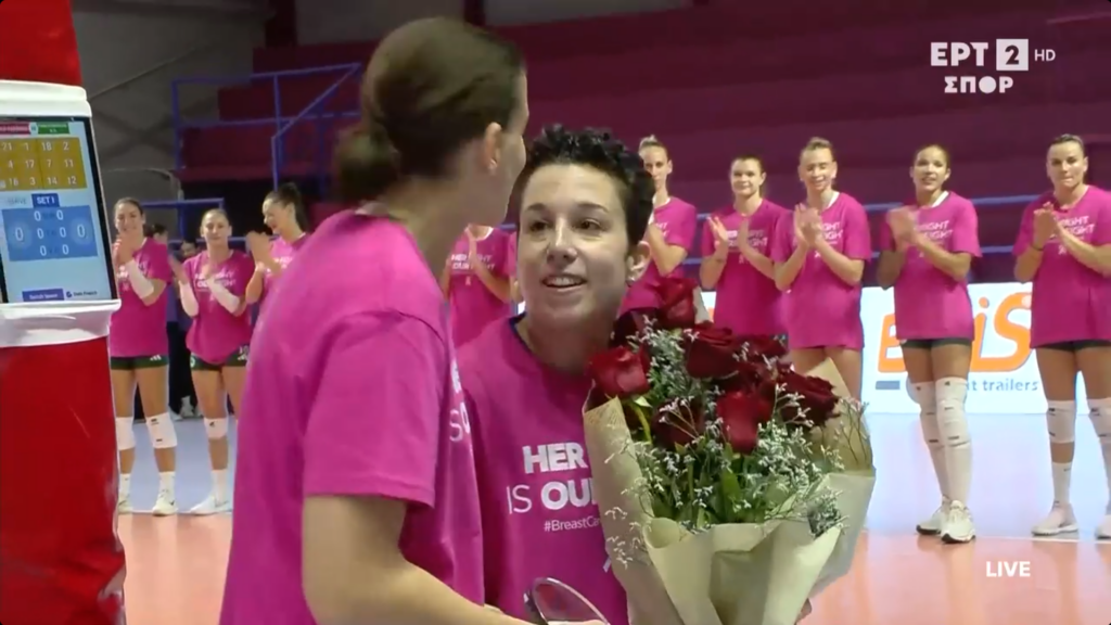 «Ο αγώνας της είναι ο αγώνας μας» - Πανιώνιος και Καρέλια τίμησαν την Πέννυ Ρόγκα (vid)