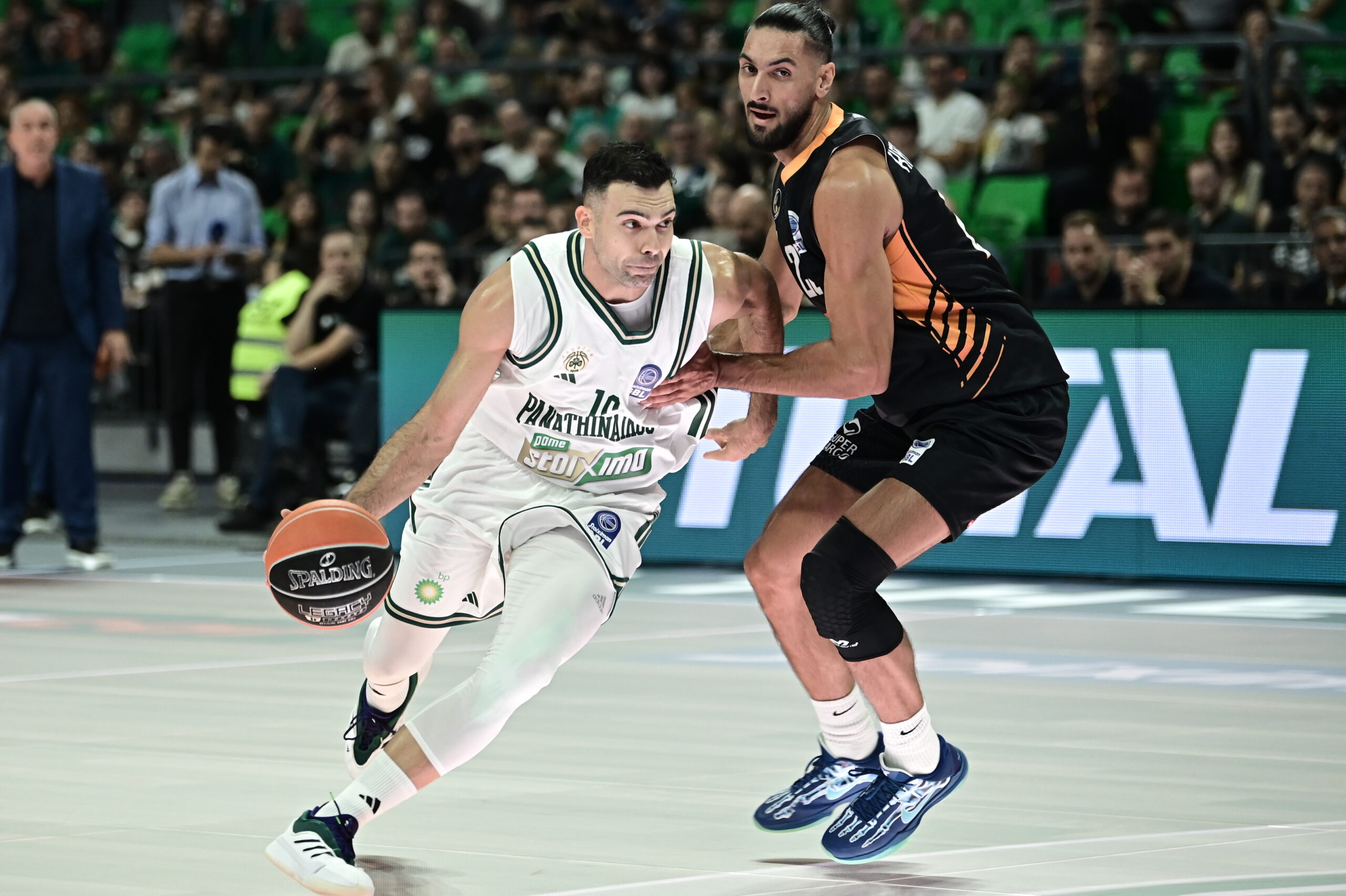 Παναθηναϊκός: Πάσες για σεμινάριο του Κώστα Σλούκα (vid)