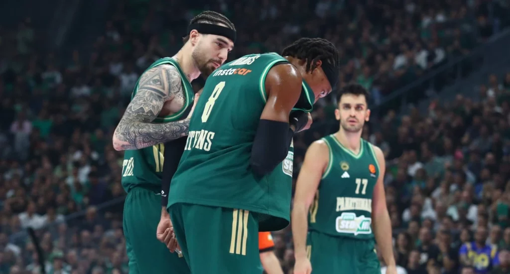 Παναθηναϊκός: Μεταφέρεται στο νοσοκομείο ο Χολμς