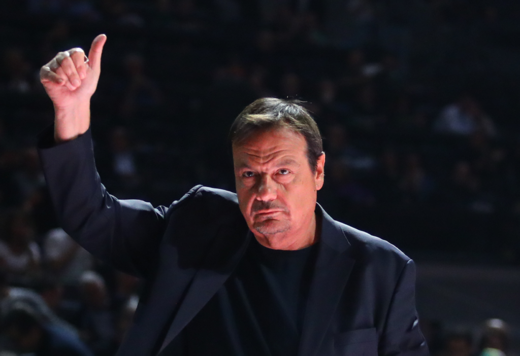 Αταμάν: «Σοβαρός ο τραυματισμός του Χολμς» - Το πιθανό διάστημα απουσίας