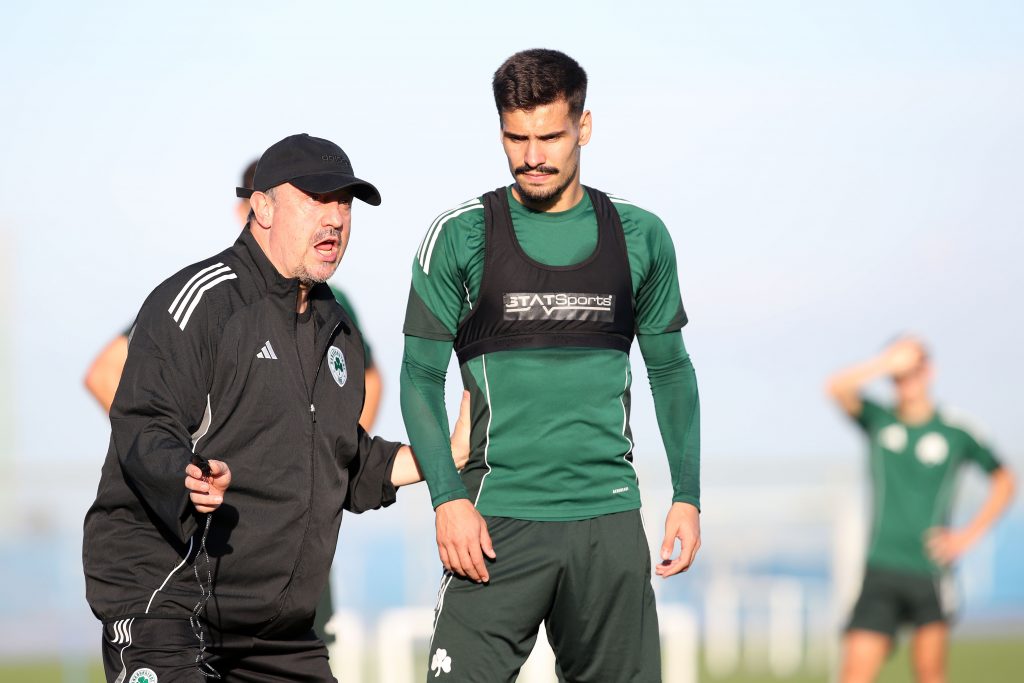 Βίντεο: Ομιλία Μπενίτεθ και... πλάνο Βιλένα στην τελευταία προπόνηση πριν τον Βόλο