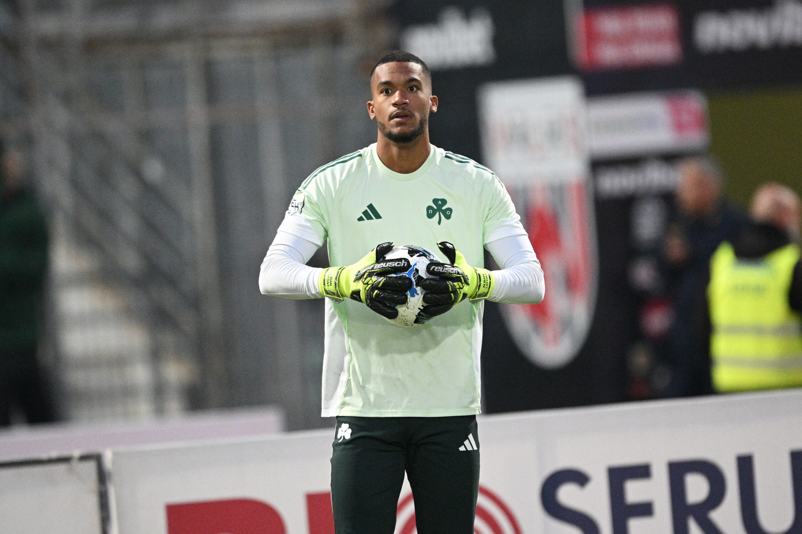 Βόλος-Παναθηναϊκός: Σε άθλια κατάσταση το γήπεδο - Οι πρώτες εικόνες