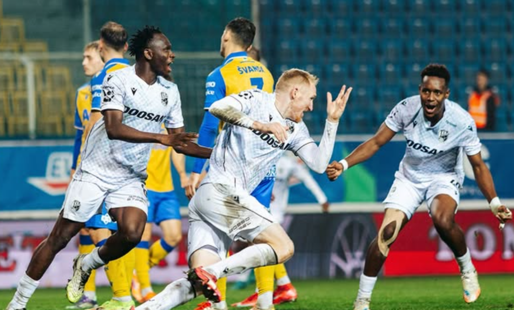 Αντίπαλοι Παναθηναϊκού: Νίκη στο 90+8 για τη Βικτόρια Πλζεν