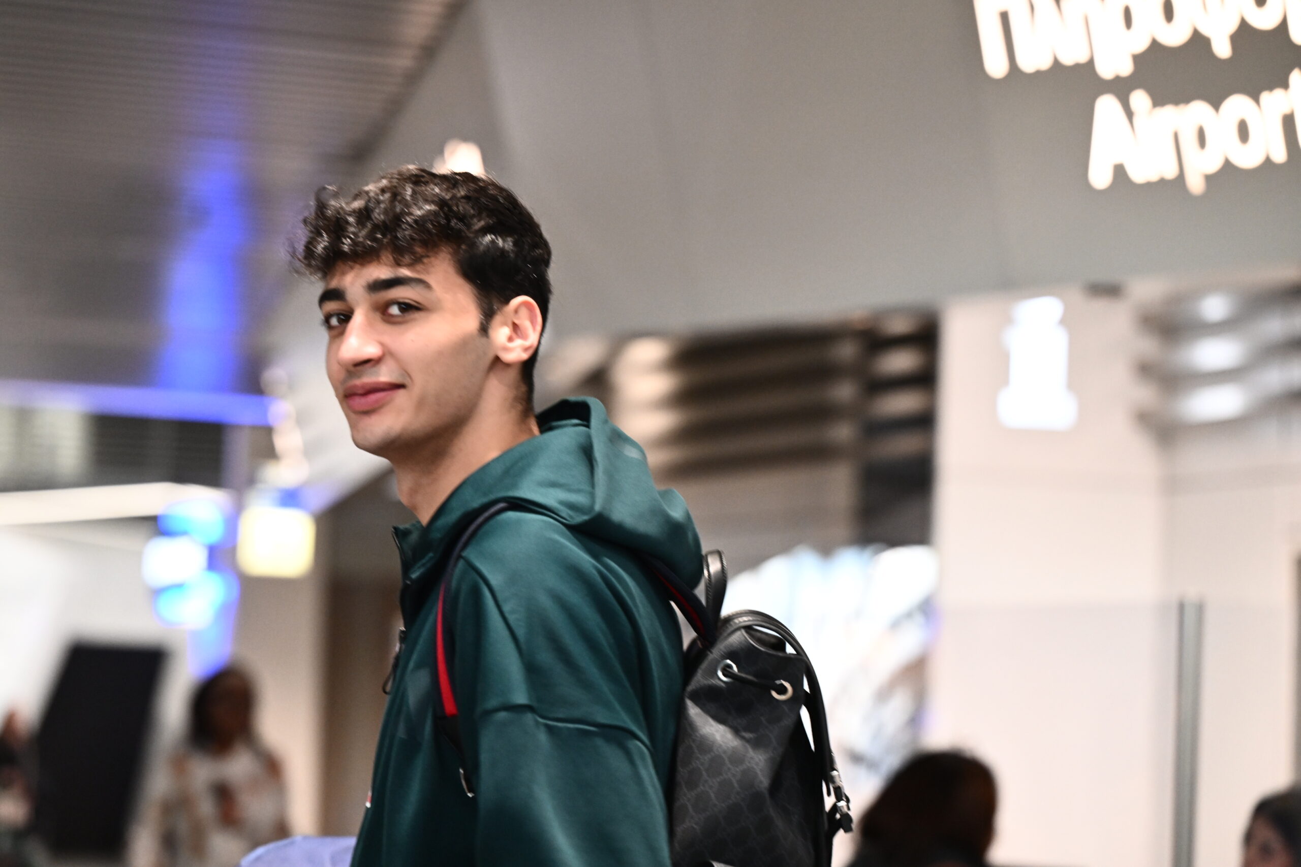 Φωτογραφίες: Με χαμόγελα και... Λεσόρ αναχώρησε για το «διπλό» ο Παναθηναϊκός (pics)