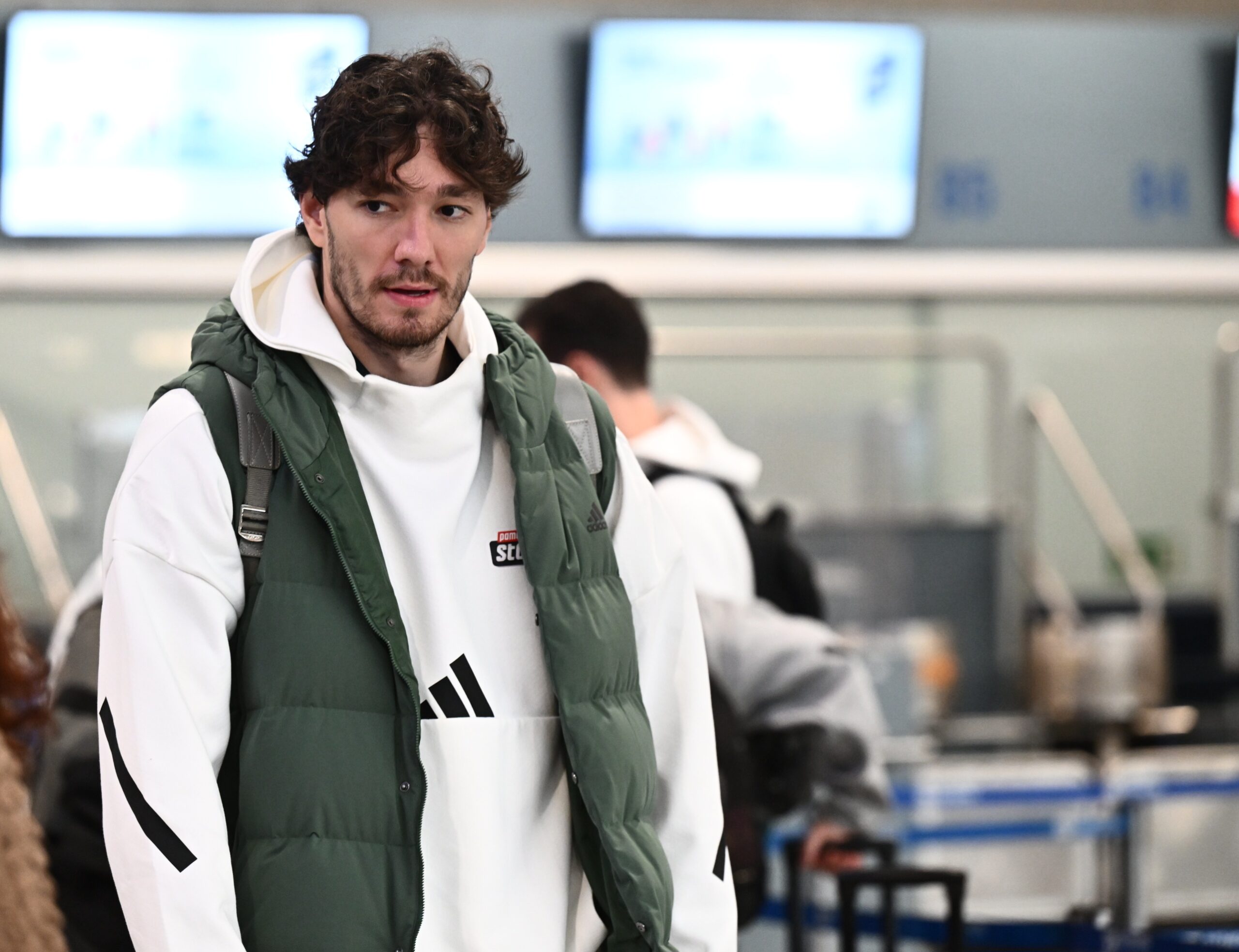 Φωτογραφίες: Με χαμόγελα και... Λεσόρ αναχώρησε για το «διπλό» ο Παναθηναϊκός (pics)