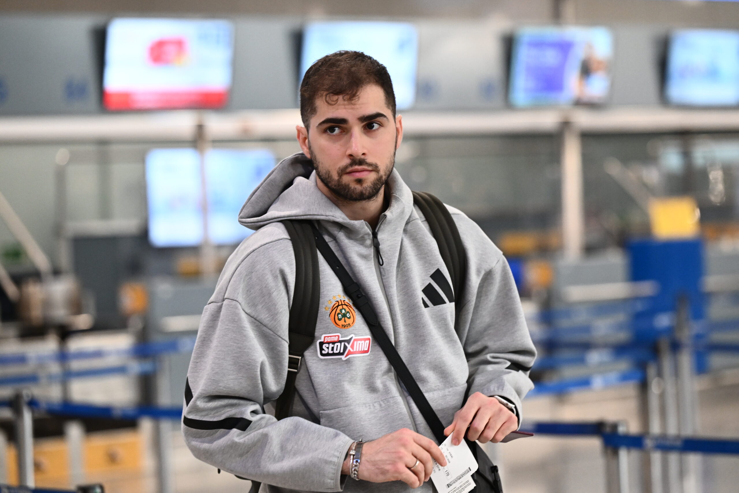 Φωτογραφίες: Με χαμόγελα και... Λεσόρ αναχώρησε για το «διπλό» ο Παναθηναϊκός (pics)