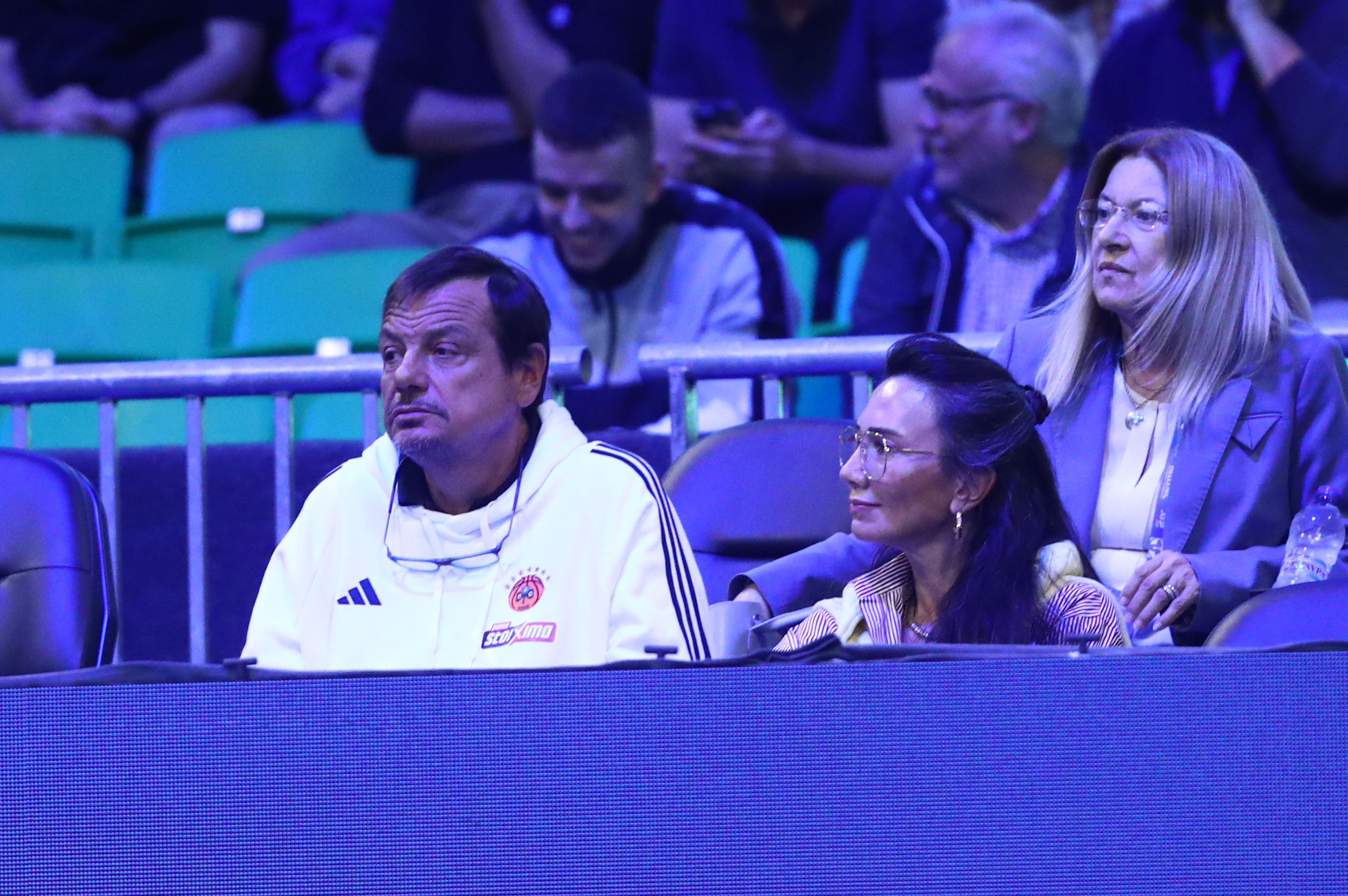 Ο Κυριάκος Μητσοτάκης μαζί με την ομάδα του Παναθηναϊκού στο Telekom Center Athens! (pics)