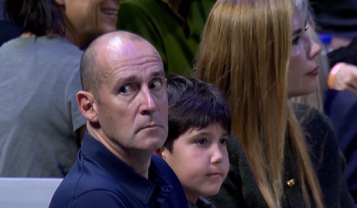 «Φρέσκα» πλάνα από τον Παναγιώτη Αγγελόπουλο στο Telekom Center Athens (vid)