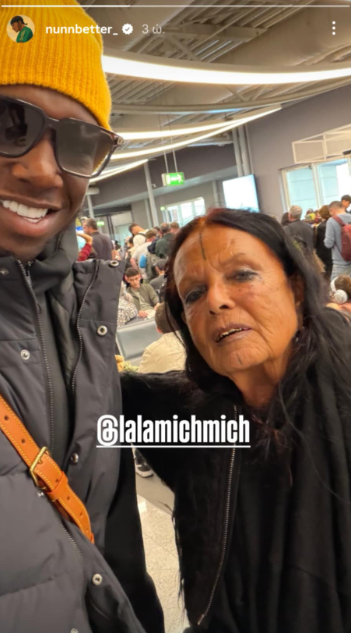 Η «μάγισσα» που συνάντησε η αποστολή του Παναθηναϊκού Aktor στο αεροδρόμιο! (pic)