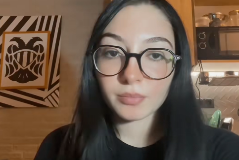 Γνωστή ΠΑΟΚτζού ξεσπά: «Είχαν στόχο να ξεκάνουν τον Κωνσταντέλια - Κόκκινη στον Σιώπη!» (vid)