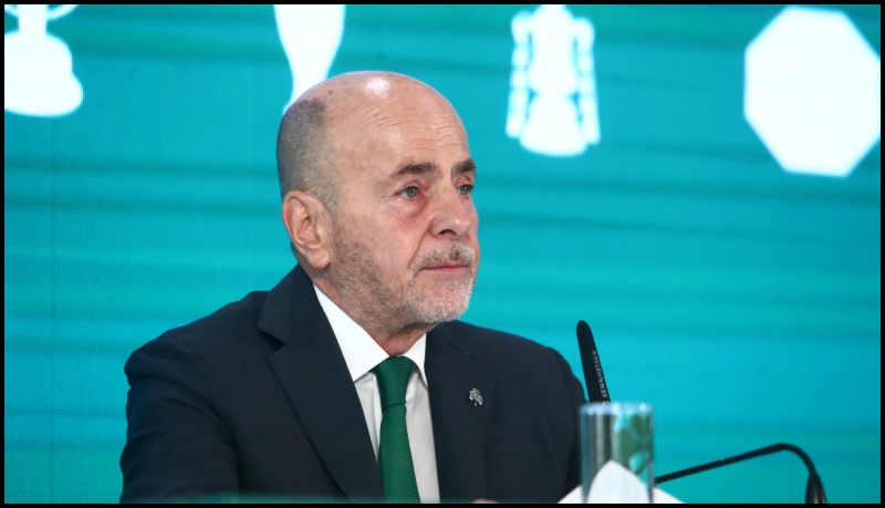 Ο Γιάννης Αλαφούζος ετοιμάζεται να μιλήσει: Τι θα πει για παρελθόν, παρόν και μέλλον