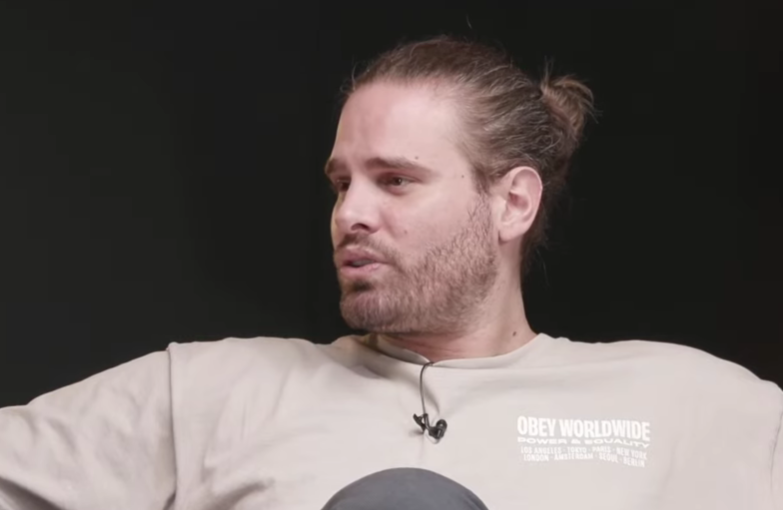 Μπόγρης για Σλούκα: «Με τέτοιες συμπεριφορές αδικεί τον εαυτό του - Ήταν πολύ cringe!» (vid)