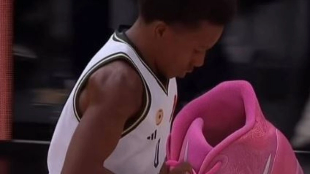 Σορτς για το meme με το παπουτσι του Φαρίντ: «Κάνουν αστεία και εγώ προσπαθώ να είμαι καλός συμπαίκτης»