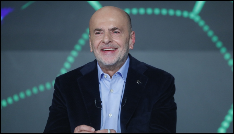 Αλαφούζος: Η... απάντηση στον Σένκεφελντ για τα στελέχη της ΠΑΕ