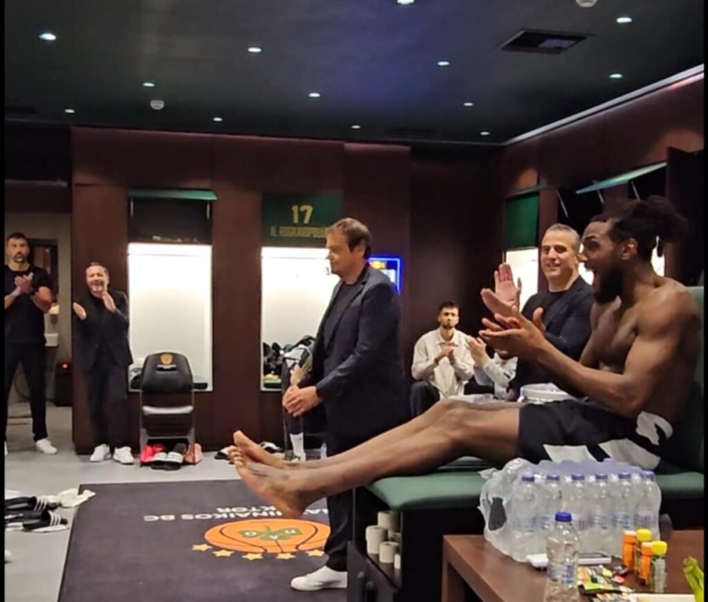 Ο Αταμάν ανακοίνωσε ρεπό και η ατάκα που ακούστηκε «έριξε» τα αποδυτήρια!