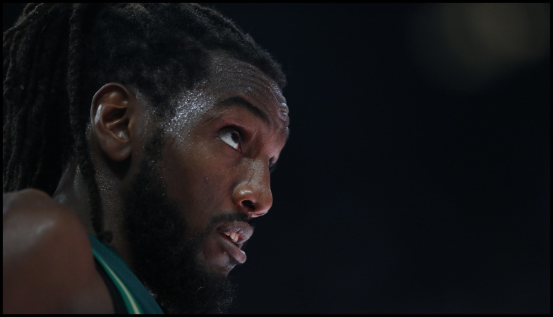 Κένεθ Φαρίντ: Πώς απελευθερώνει Μήτογλου, Γκραντ και όλο το ροτέισον